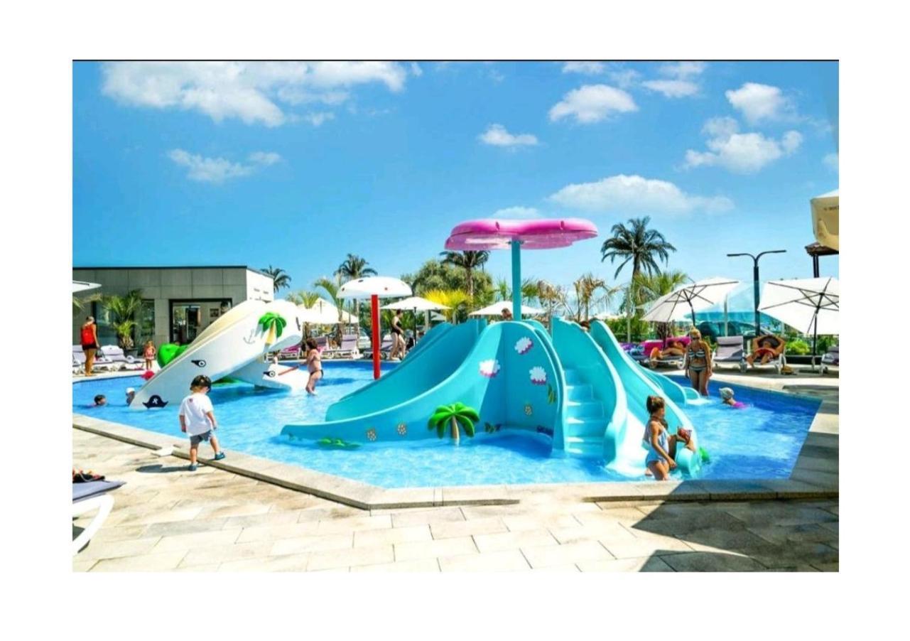 Aquamarine - Pool & Spa Beach Resort นาโวดาริ ภายนอก รูปภาพ